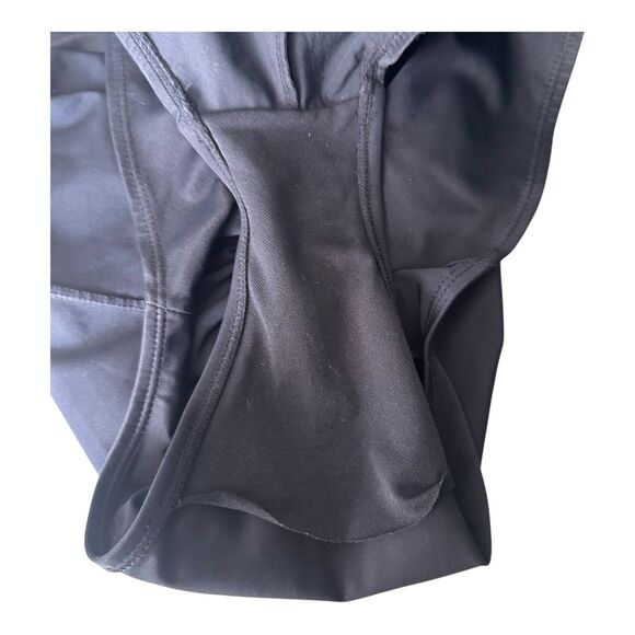 Trimshaper Black Shaping One-Piece Swimsuit Size 10 - Picture 4 of 6